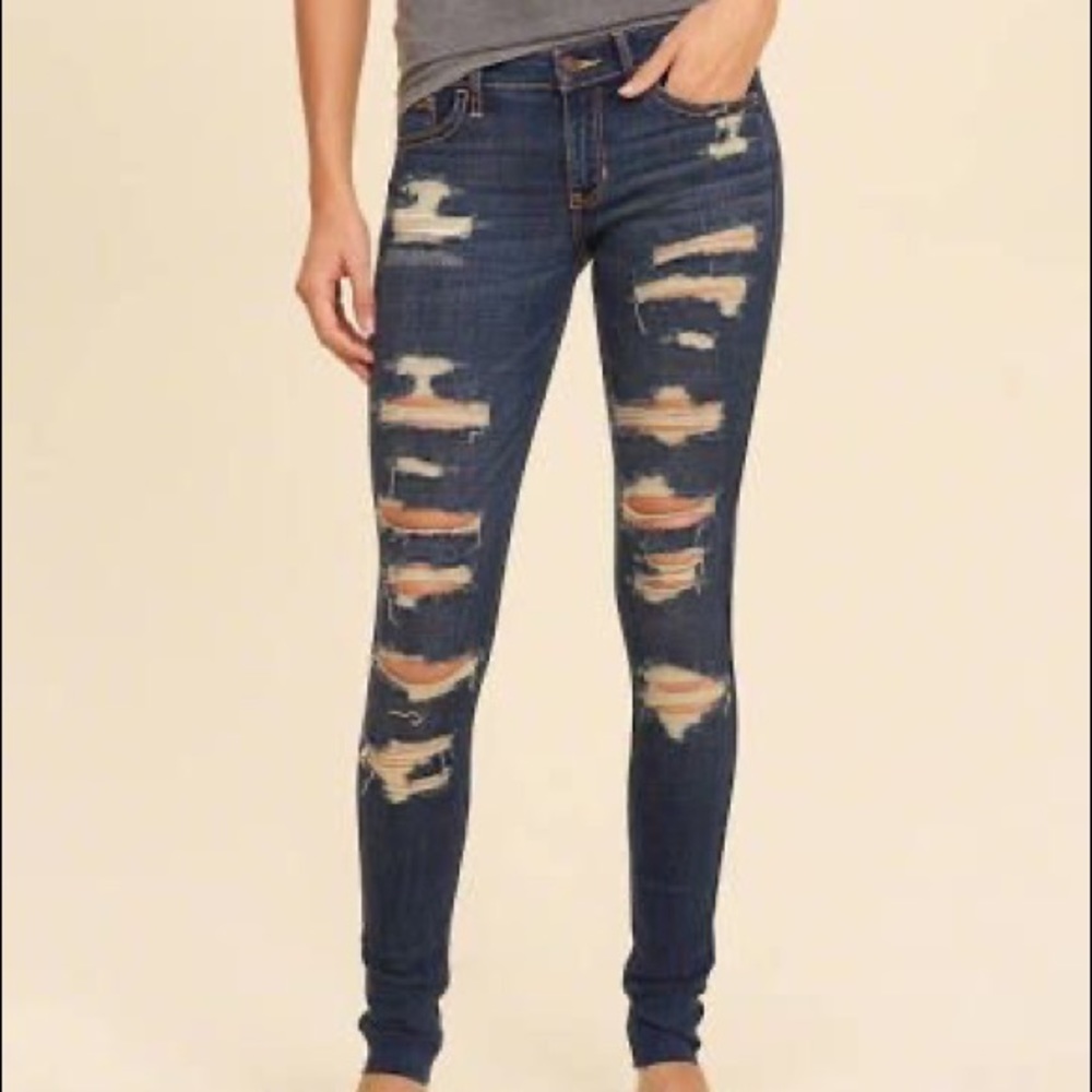 HOLLISTER SUPER SKINNY Distressed Jeans